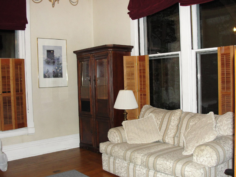 Click to Return to Interiors